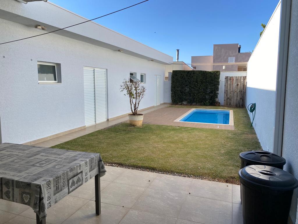 Casa condomínio Sunset Village