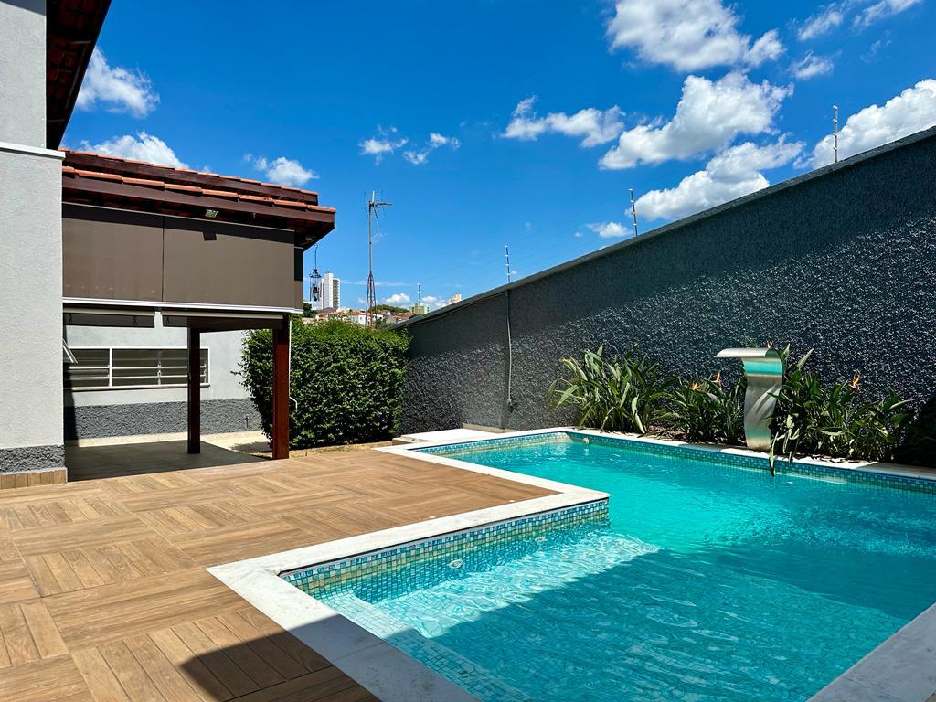 Casa 4 dormitórios – Jardim América
